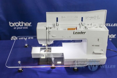 Електромеханічна швейна машинка Leader VS 1000E