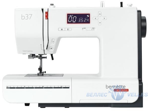 Комп'ютеризована швейна машинка Bernina Bernette B37