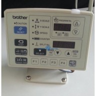 Гудзикова машина Brother ВЕ-438FХ-03 - Brother ВE-438FХ-03, дисплей
